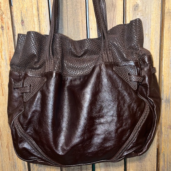 See By Chloe Black Shoulder Bag - Picture 7 of 11